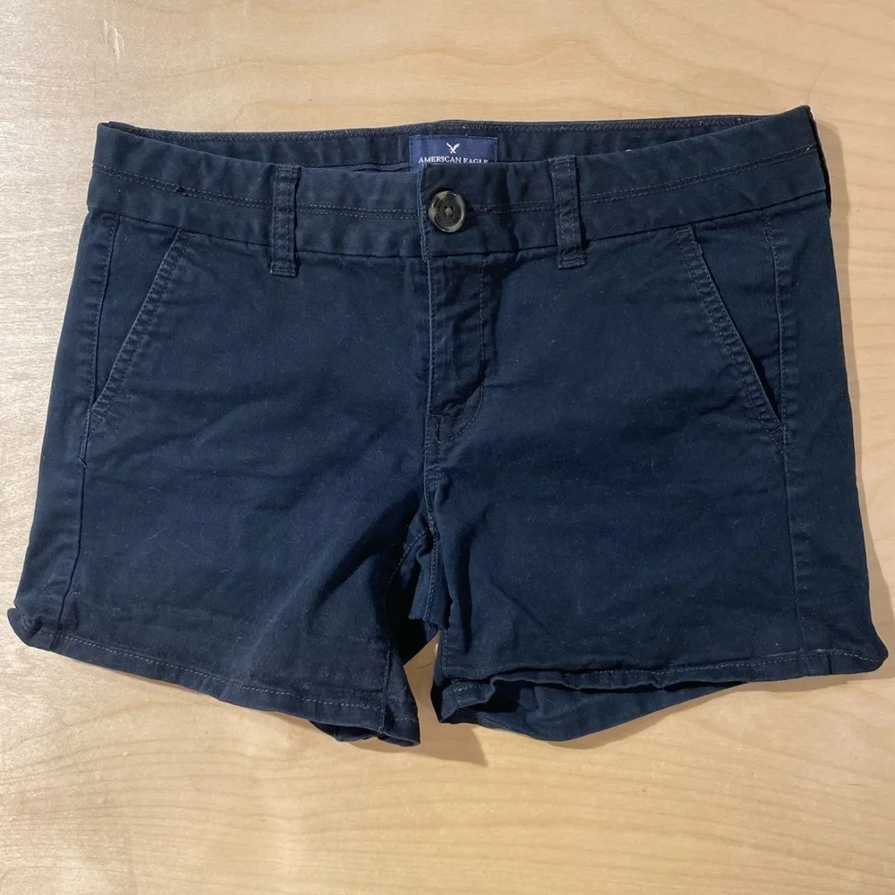 American Eagle Outfitters Black Women's Shorts 4 (OQ)